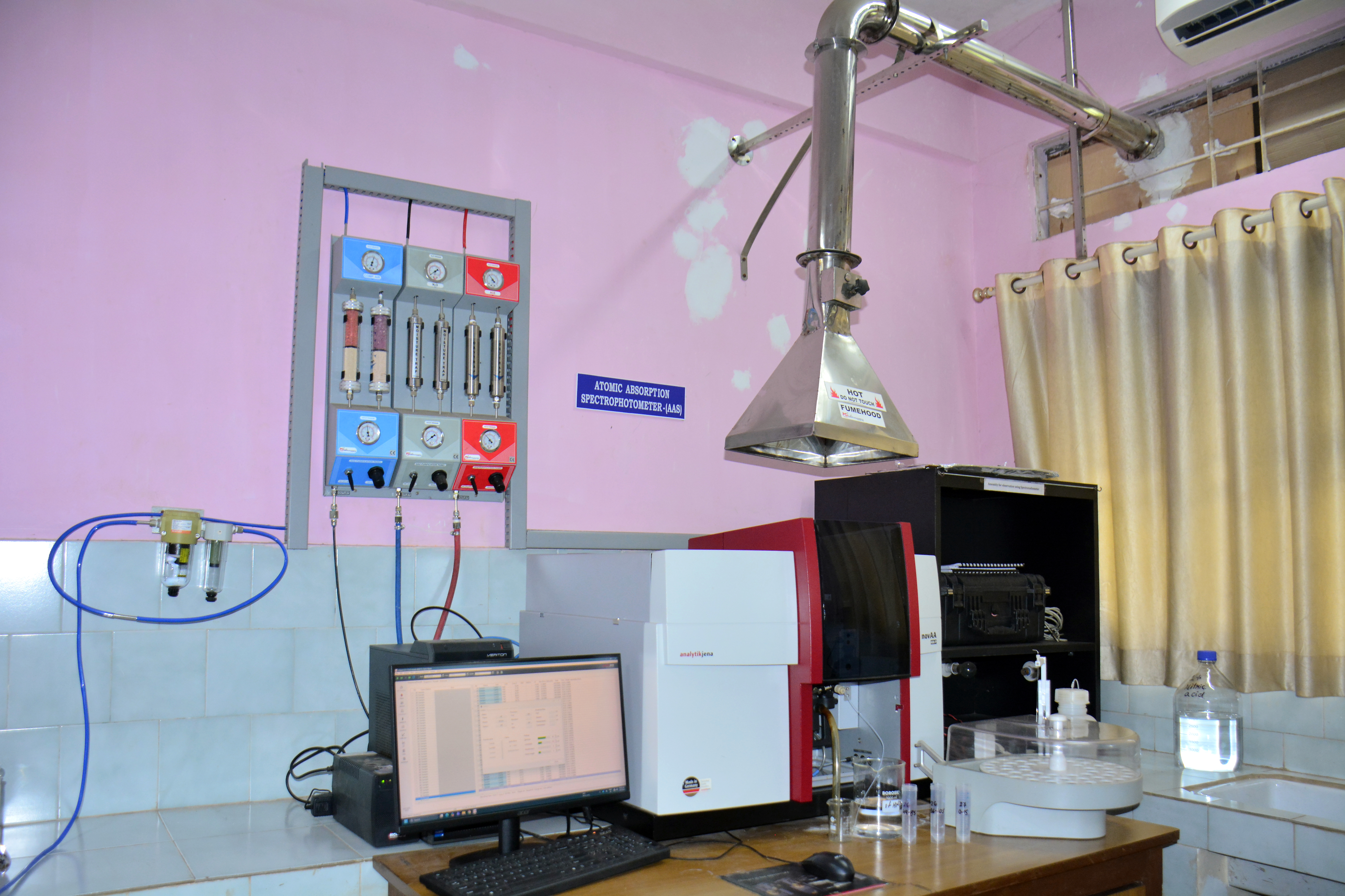 Atomic Absorption Spectrophotometer