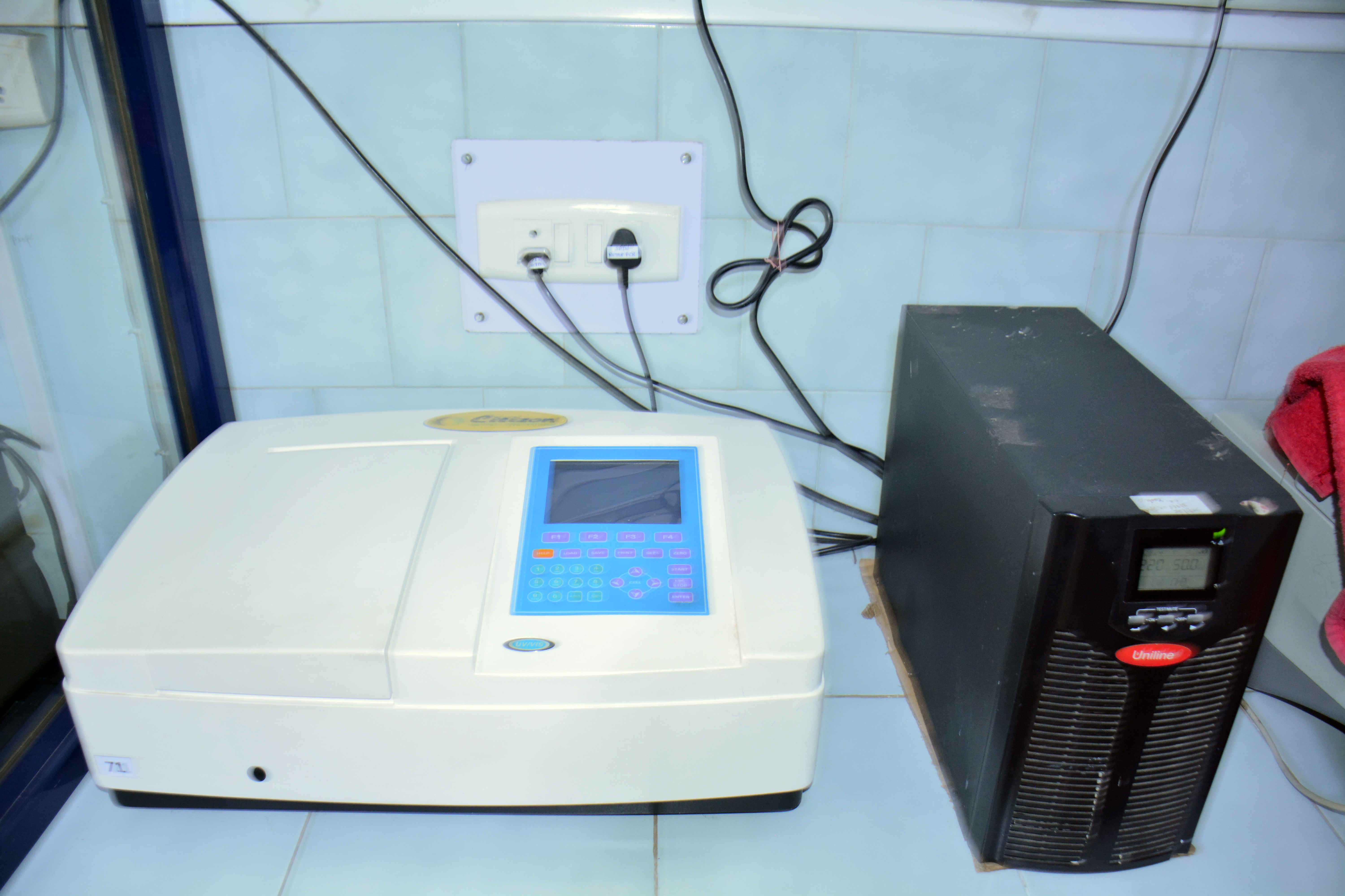 UV-Visible Spectrophotometer