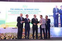 Plants: image 3 0f 4 thumb